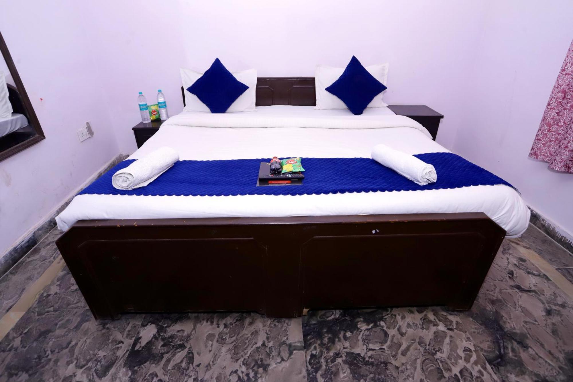Hotel Warm Welcome - Noida Sector 51 エクステリア 写真