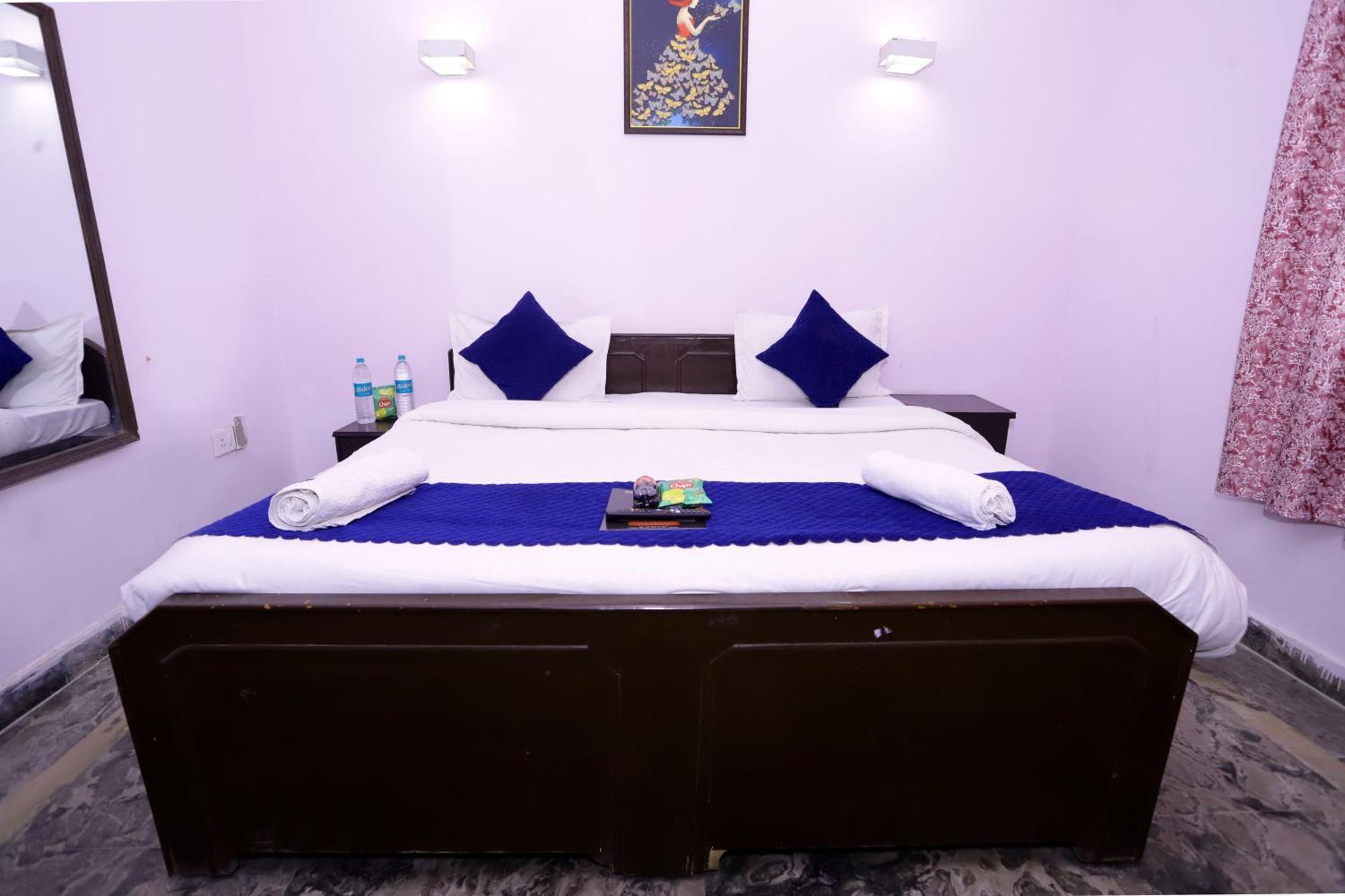 Hotel Warm Welcome - Noida Sector 51 エクステリア 写真